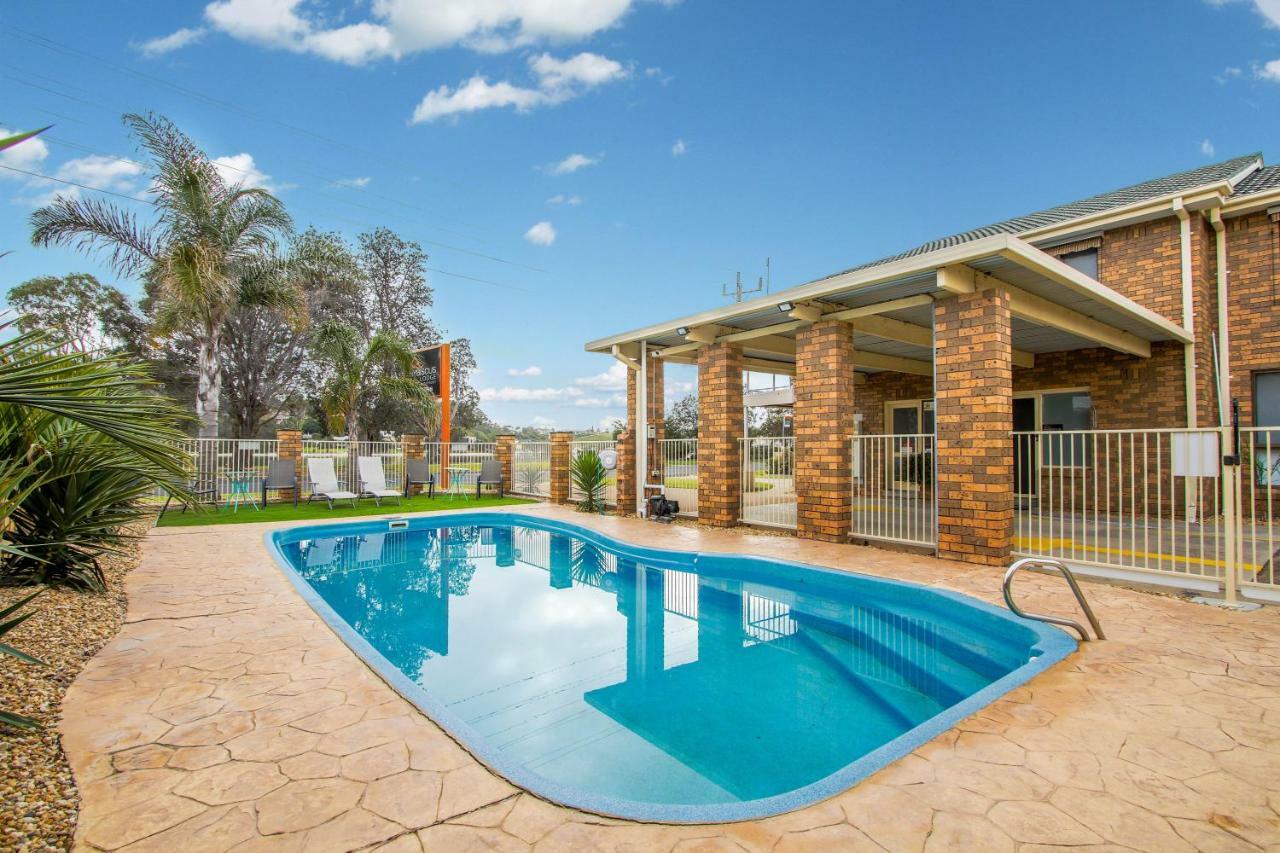 Hybiscus Waterfront Apartments Lakes Entrance Extérieur photo