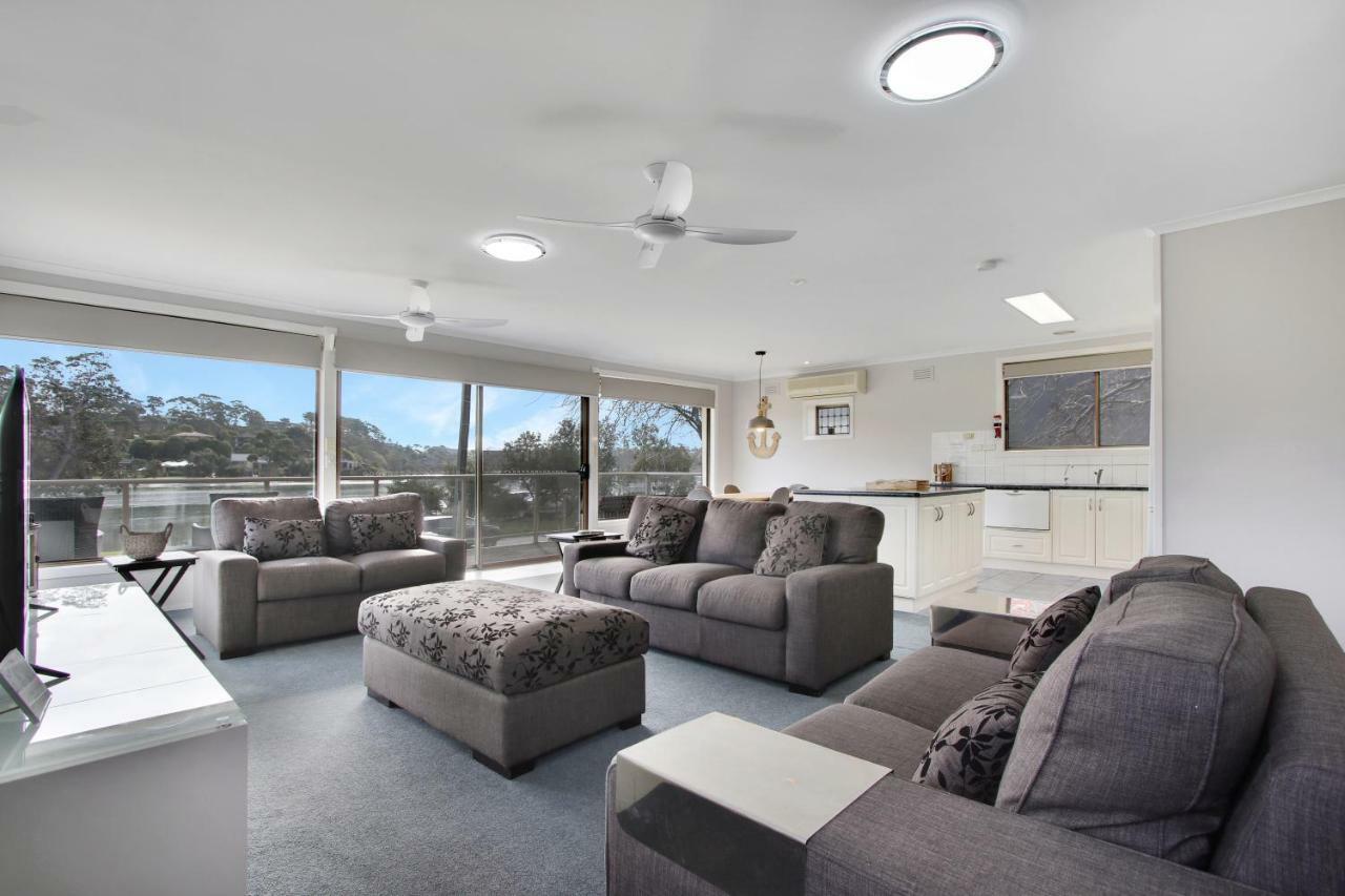 Hybiscus Waterfront Apartments Lakes Entrance Extérieur photo
