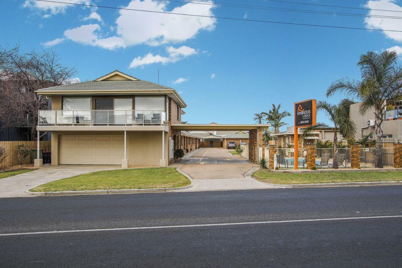 Hybiscus Waterfront Apartments Lakes Entrance Extérieur photo